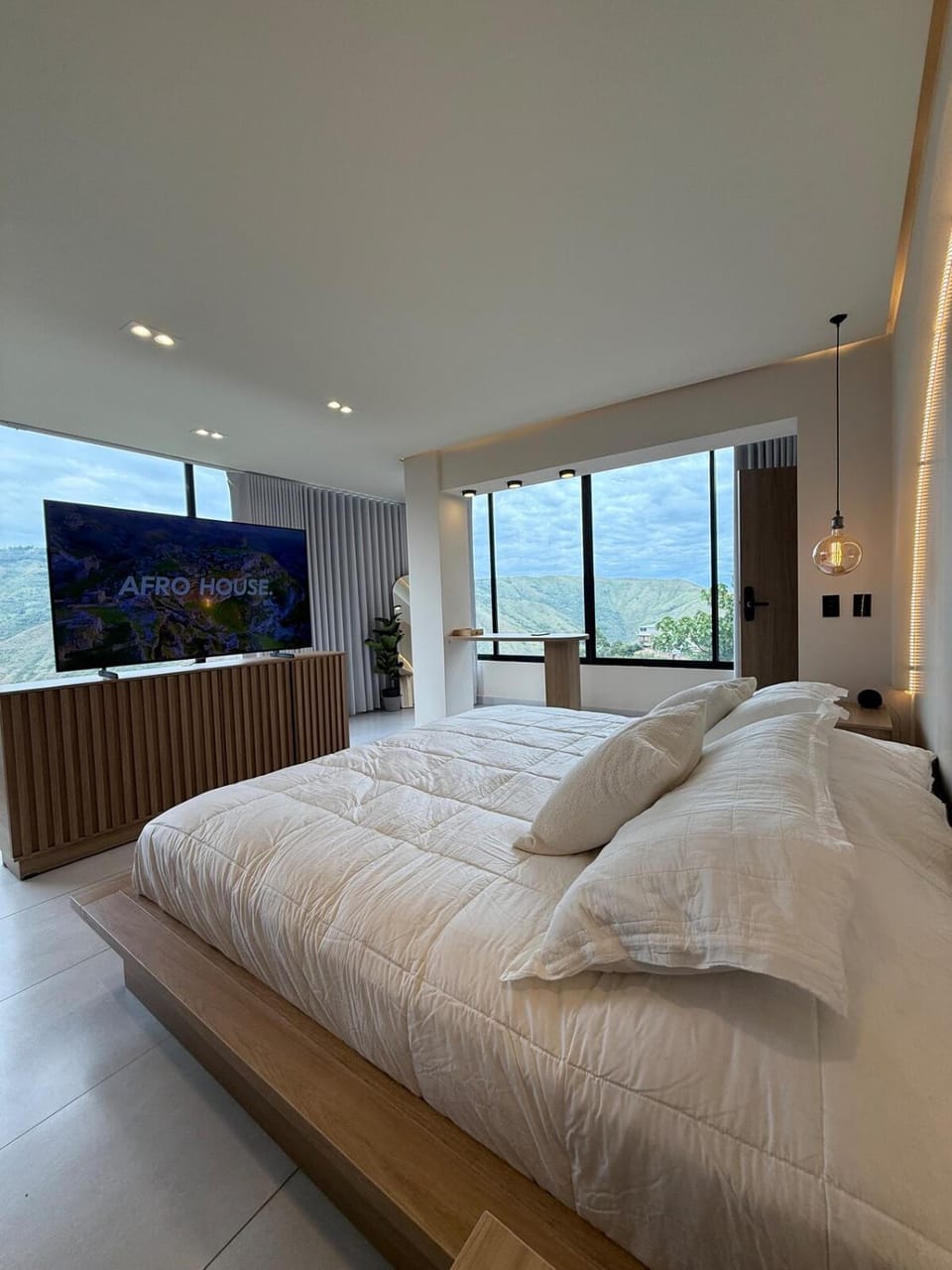 TV and multimedia, Bedroom
