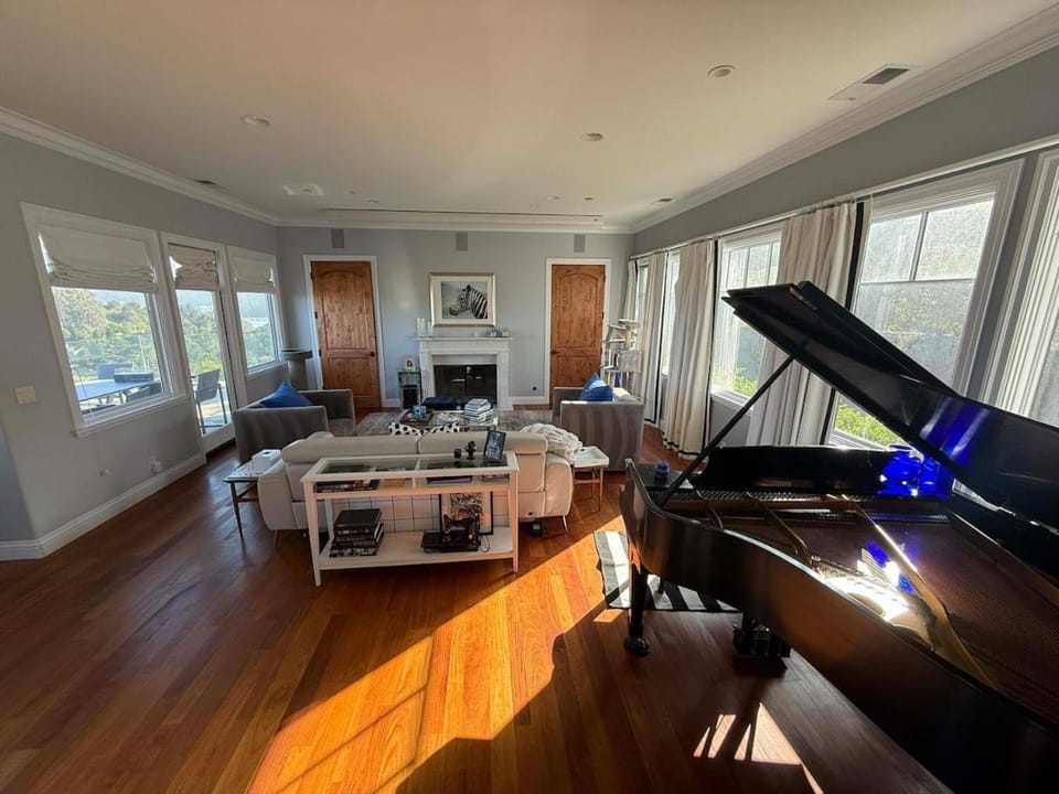 Crown Jewel of Marin County Villa in San Francisco