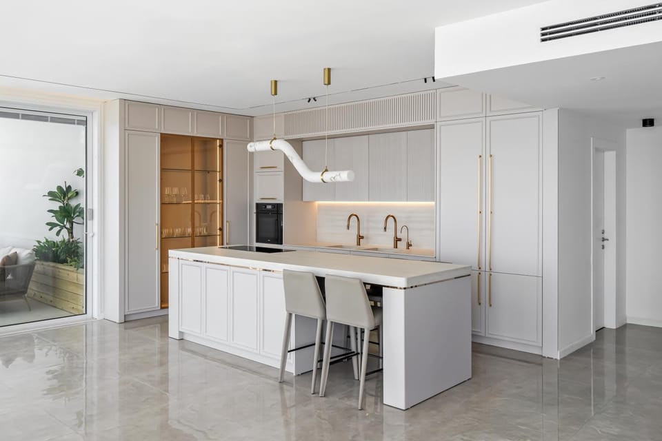 The 27th floor - a penthouse overlooking the beach Apartment in Netanya