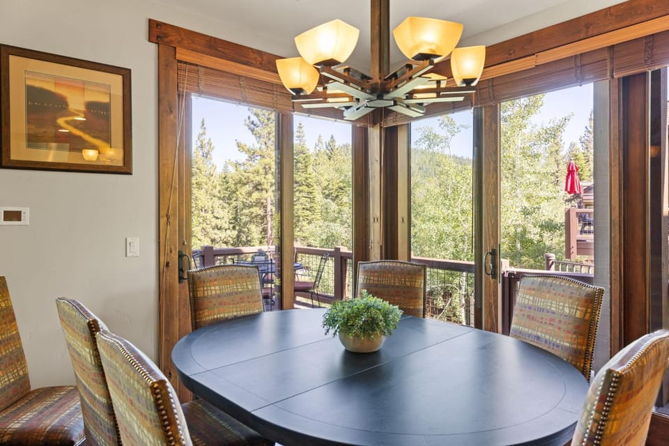2 Luxury Adjacent Northstar Homes Walk to Lifts Private Hot Tubs House in Northstar Drive