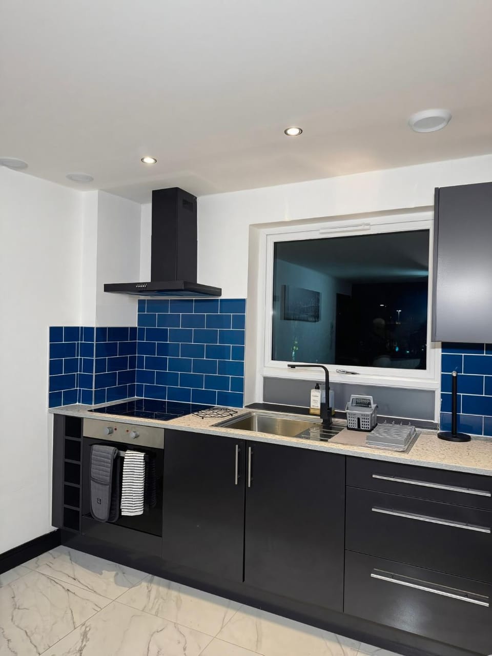 Kitchen or kitchenette, oven, stove