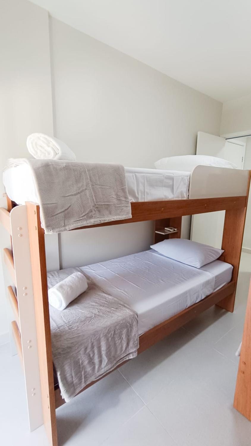 Bedroom, bunk bed
