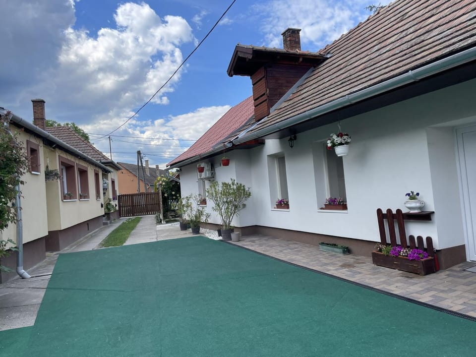 Piroska Vendégház Tahitótfalu Apartment in Hungary