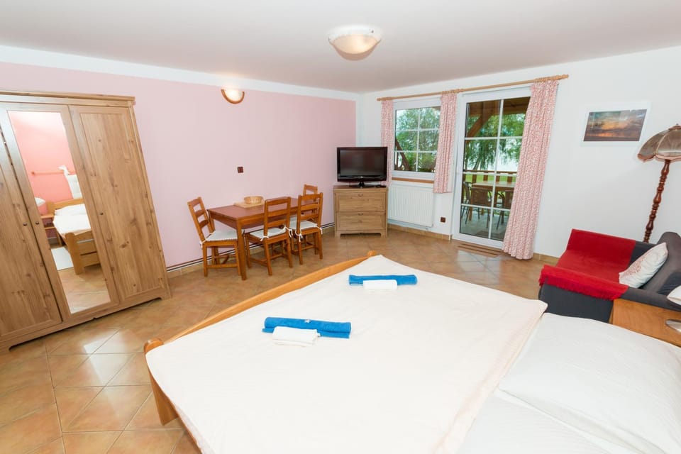 Living room, Bedroom
