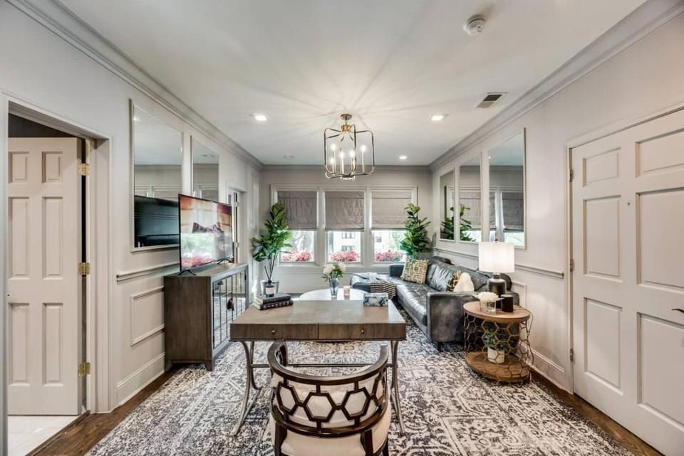 Historic jewel box with amazing views House in Dallas