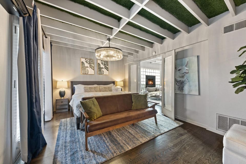 Tranquil Retreat Private Yard & Wellness Therapy House in Dallas