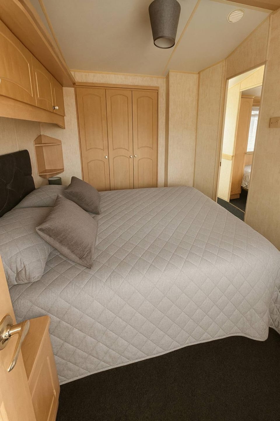 Bed, Photo of the whole room, Bedroom, wardrobe