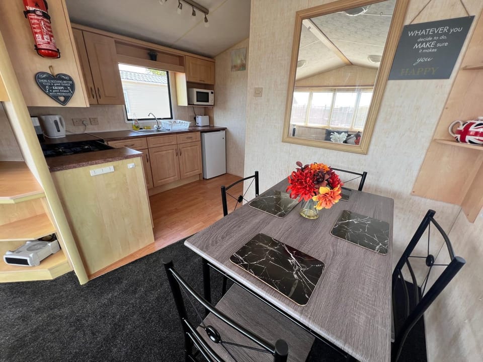Kitchen or kitchenette, Dining area, oven, stove, kitchen