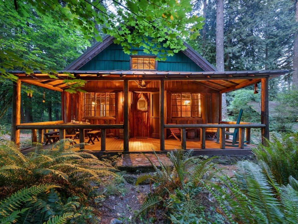 Mountain Air Cabin Cabin in Mount Hood Village
