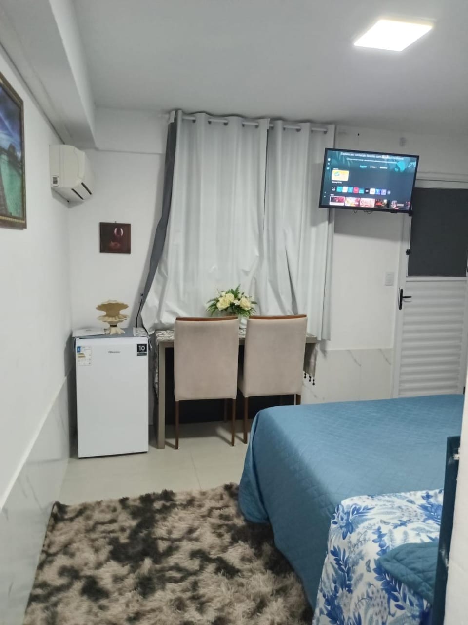 QUARTO AZUL com cozinha e piscina só sua Bed and Breakfast in State of Rio Grande do Sul