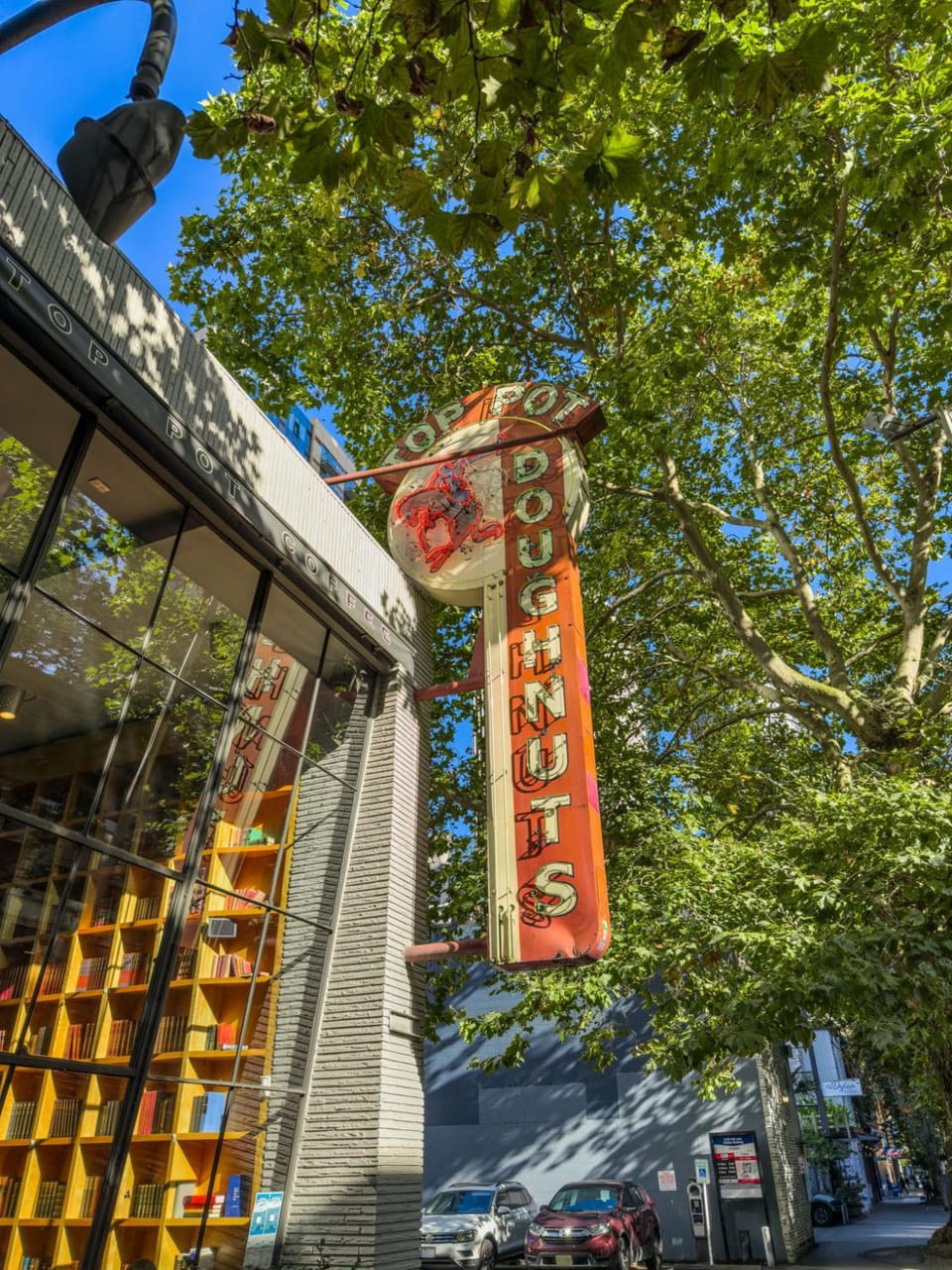 Studio205 - Your PNW Urban Hideaway Apartment in Belltown