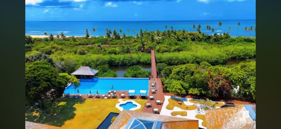 Luxo e Sossego a 300m da praia l! 6 quartos sendo 5 suítes no melhor cd de Praia do Forte House in State of Bahia