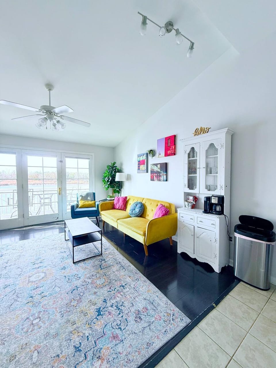 Kitchen or kitchenette, Living room, Photo of the whole room