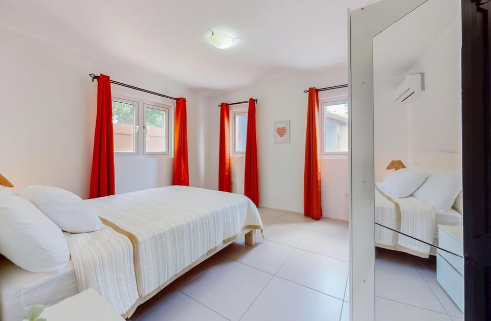 Bed, Bedroom, wardrobe