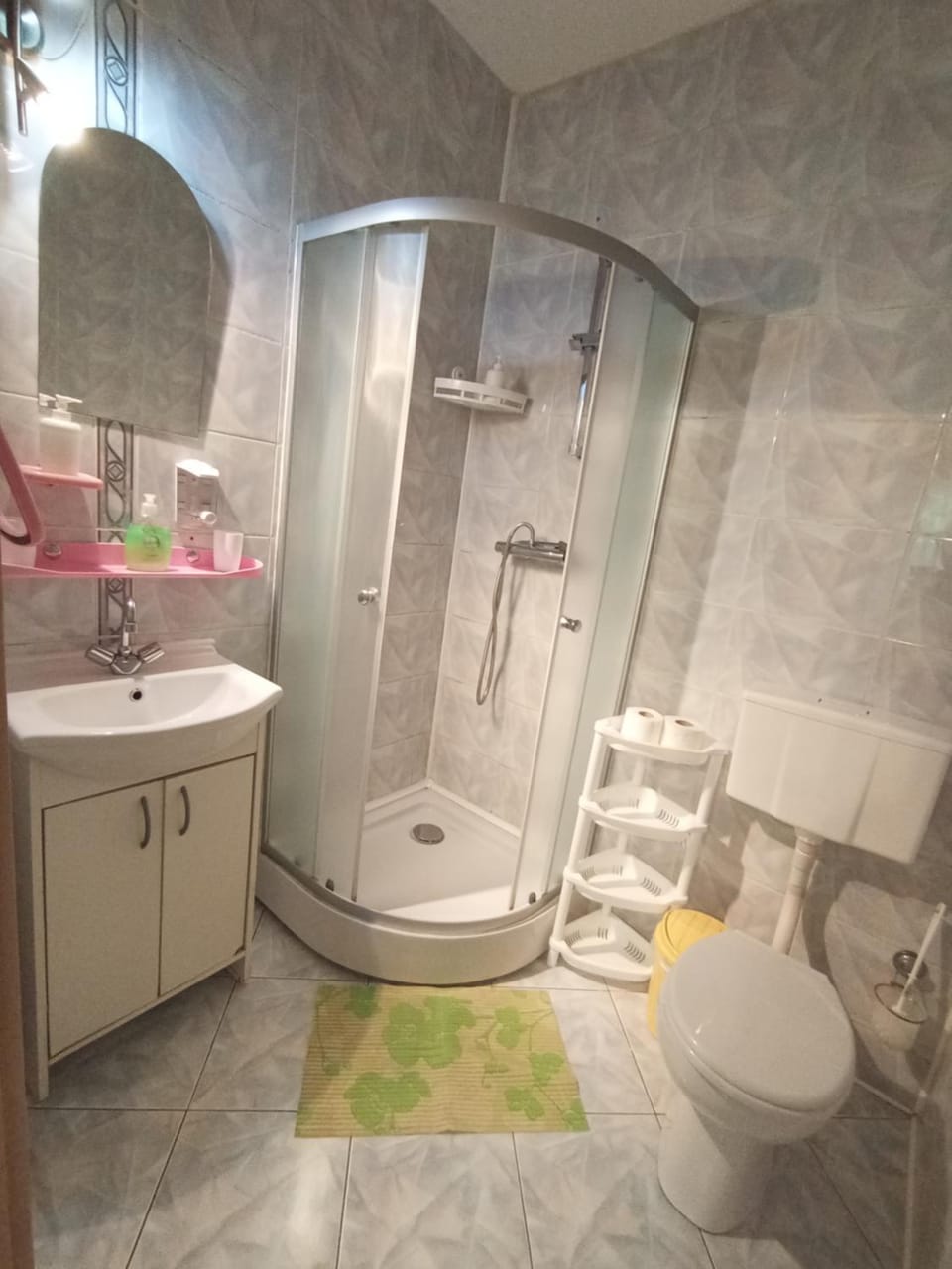 Shower, Bathroom, towels