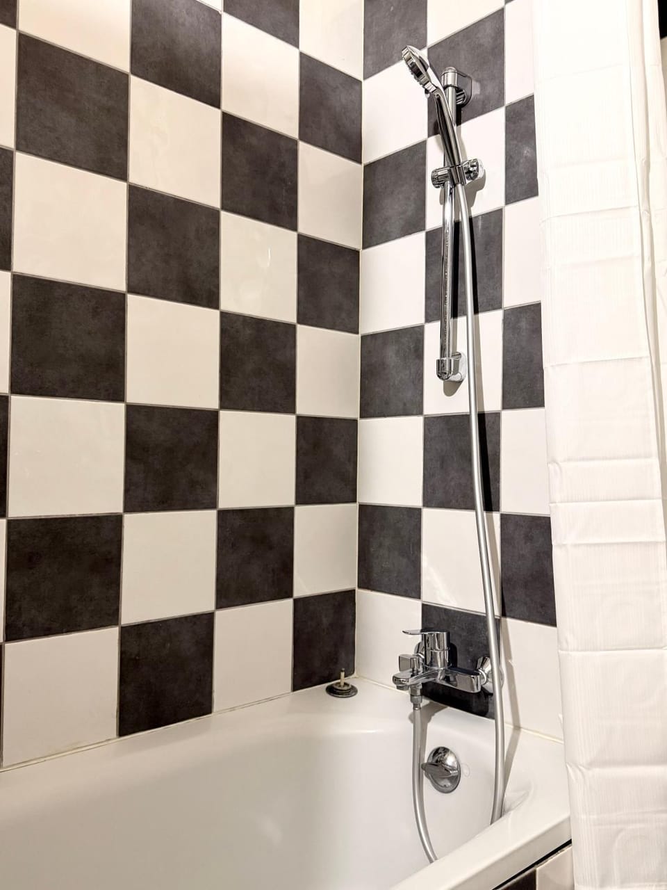Shower, Bath