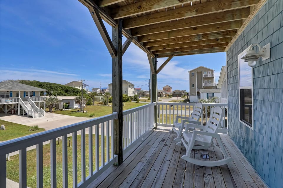 Surf City Paradise- 4BR- Golf Cart, Grill & Games House in Surf City