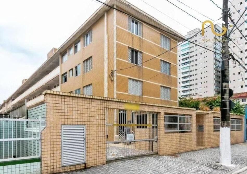 Apto completo com excelente localização central Apartment in State of São Paulo