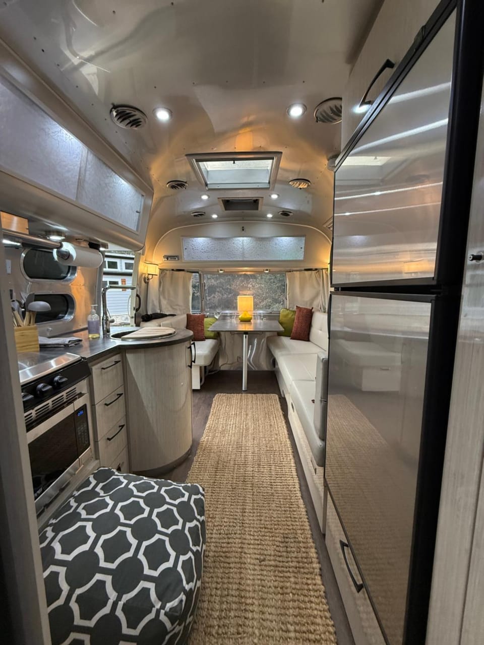 Kitchen or kitchenette, Seating area