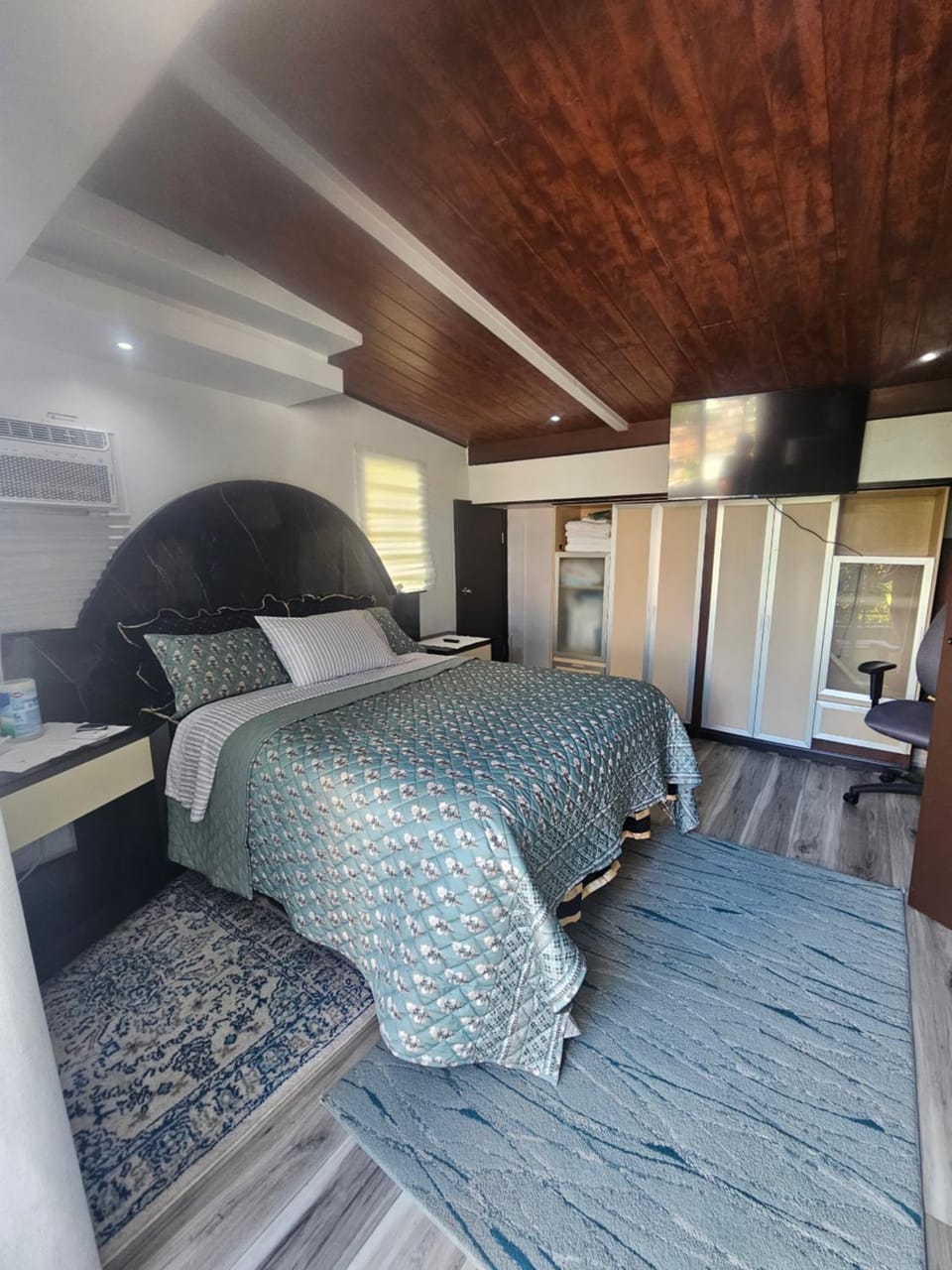 Bed, Photo of the whole room, Bedroom, wardrobe