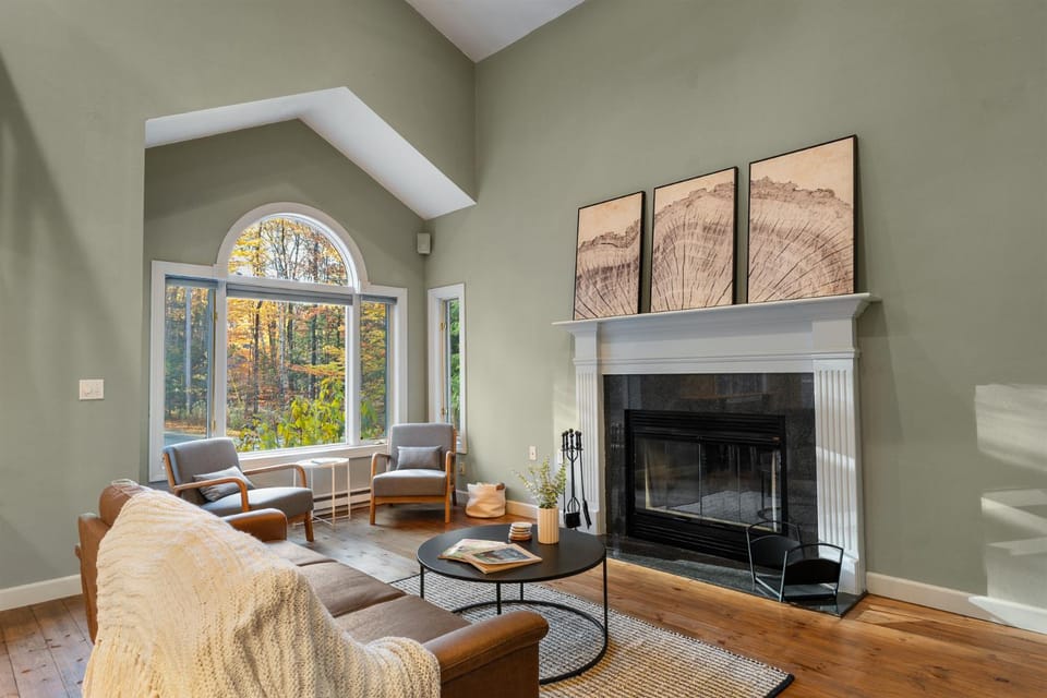 TV and multimedia, Living room, Seating area
