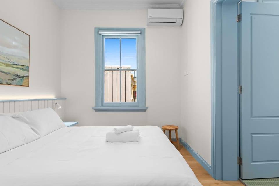 The Surrey 4 Inn in Surry Hills