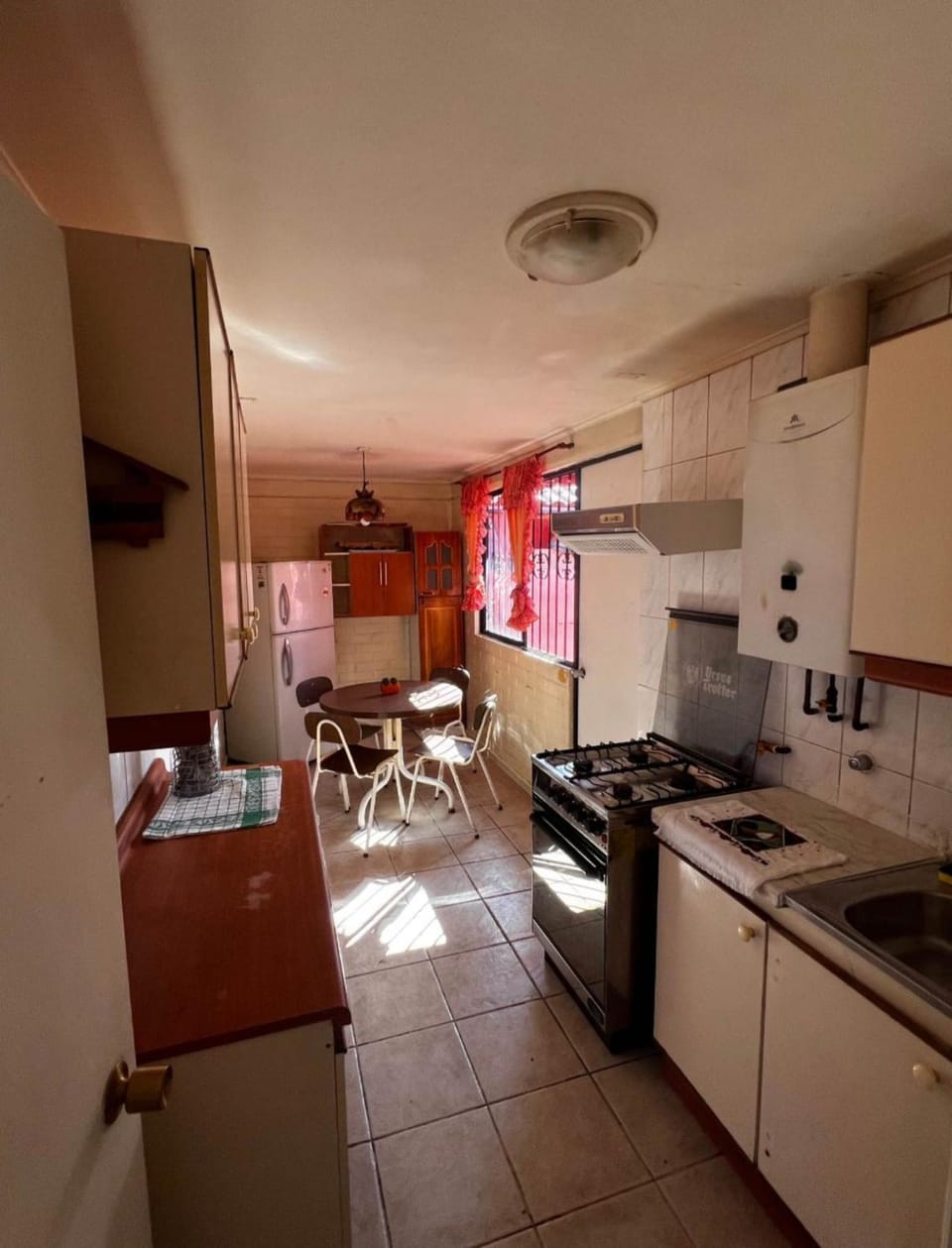 Kitchen or kitchenette, oven