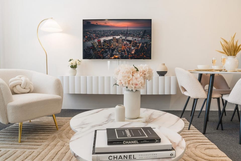 TV and multimedia, Living room, Decorative detail, Decorative detail