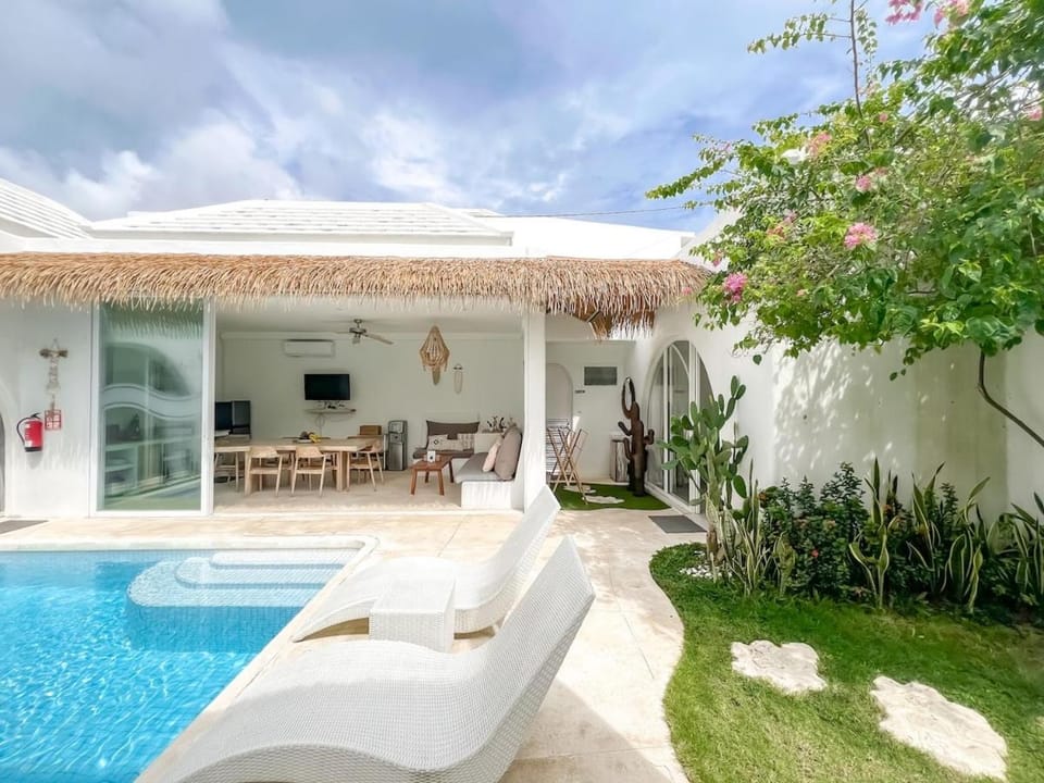 4BR Beverly Mediterranean Private Villa&Wifi Villa in Bali