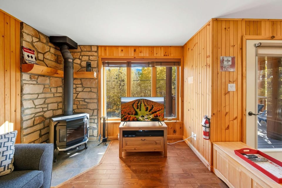 Ski Condo with SPA - Boise du Midi 66-A Chalet in Maine