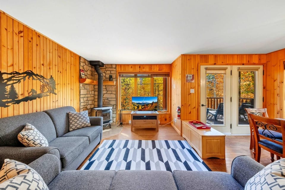 Ski Condo with SPA - Boise du Midi 66-A Chalet in Maine