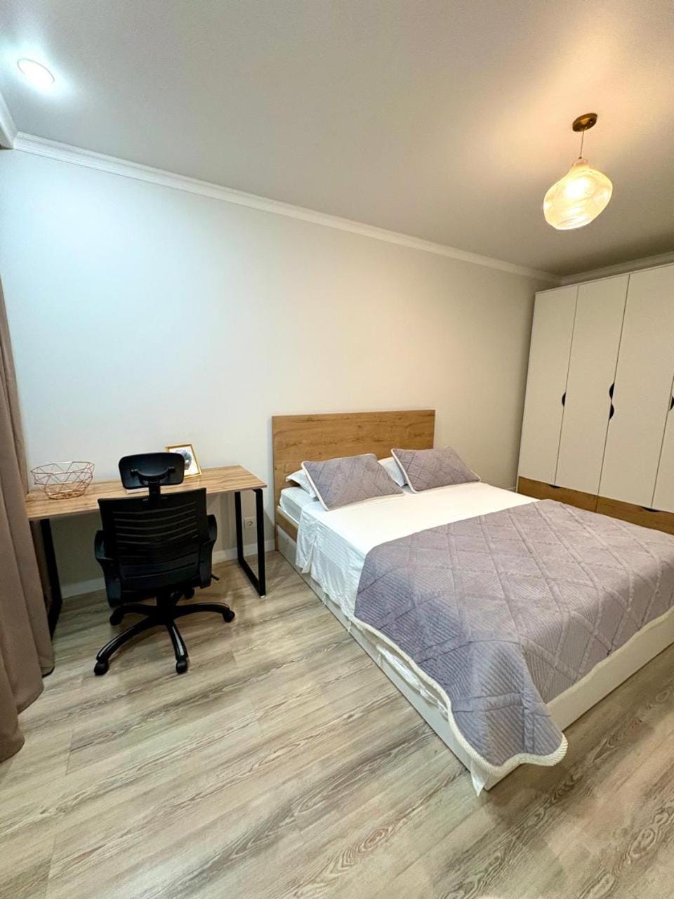 Bed, Photo of the whole room, Bedroom, hair dresser, wardrobe