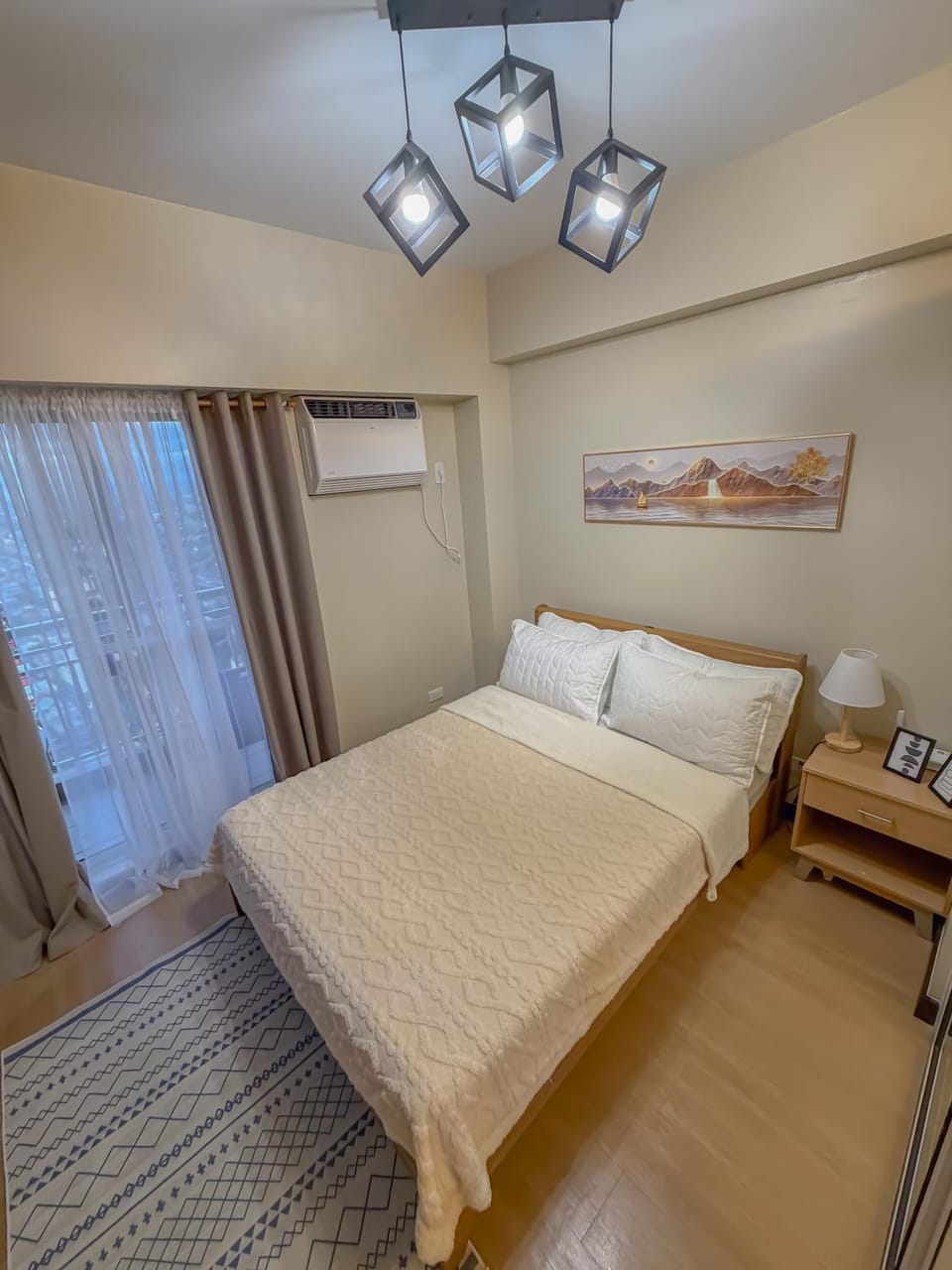 Bed, Bedroom, air conditioner