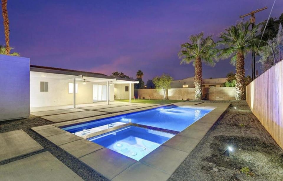Casa de Oro-pool, near Joshua tree, Hiking House in Bermuda Dunes
