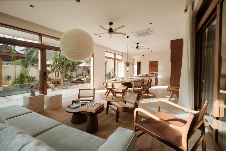 Living room, Seating area, Dining area, Pool view, air conditioner