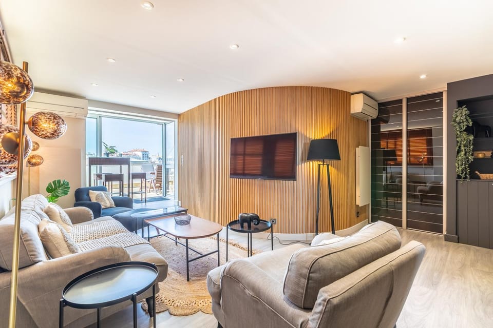 Communal lounge/ TV room, Living room