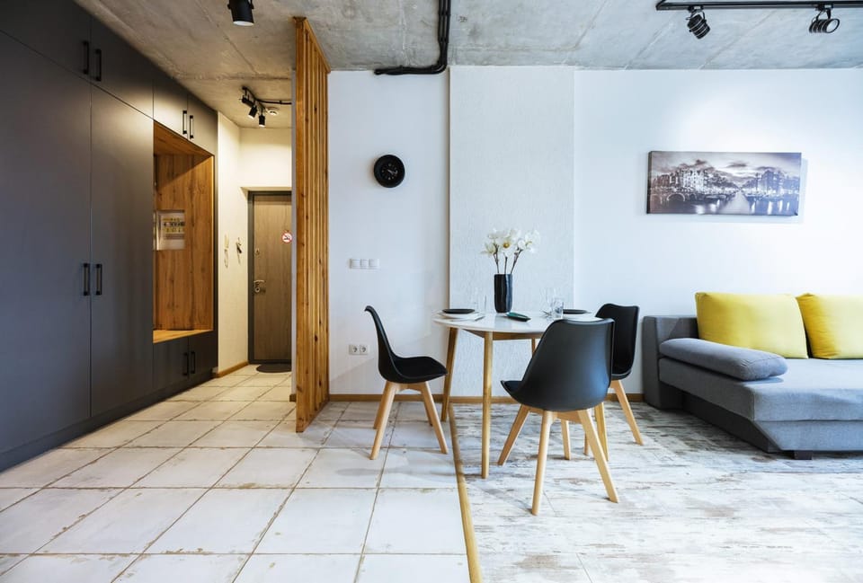 Seating area, Dining area