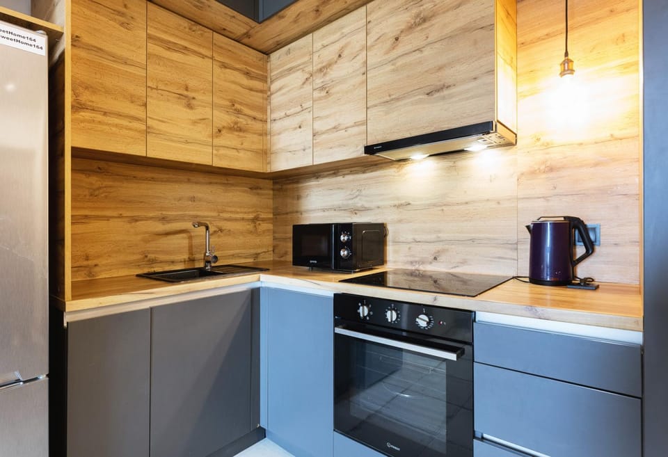 Kitchen or kitchenette, oven, stove