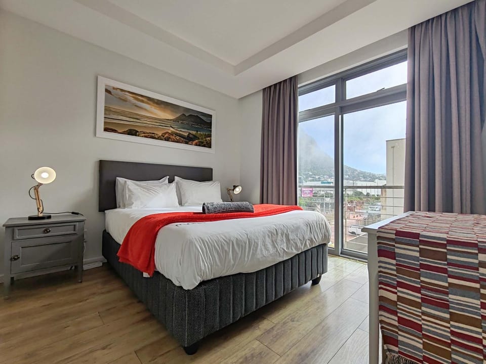 Sea Life Empire Apartment House in Cape Town