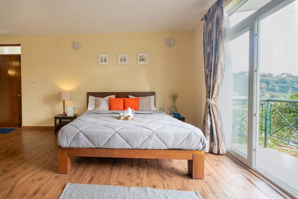 Bed, Balcony/Terrace, Photo of the whole room, Bedroom