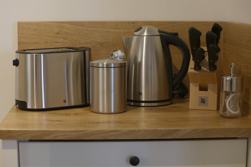 Coffee/tea facilities, Kitchen or kitchenette, toaster