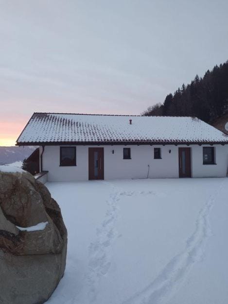 Property building, Winter