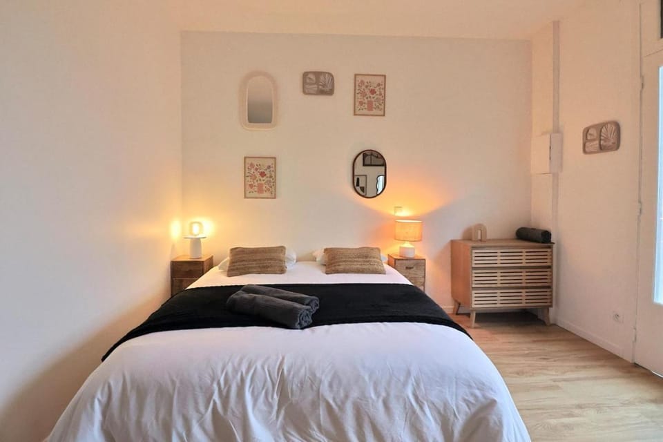 SC7 - Zen Studio - Enghien Center - Veranda - Train à 100 m Apartment in Île-de-France