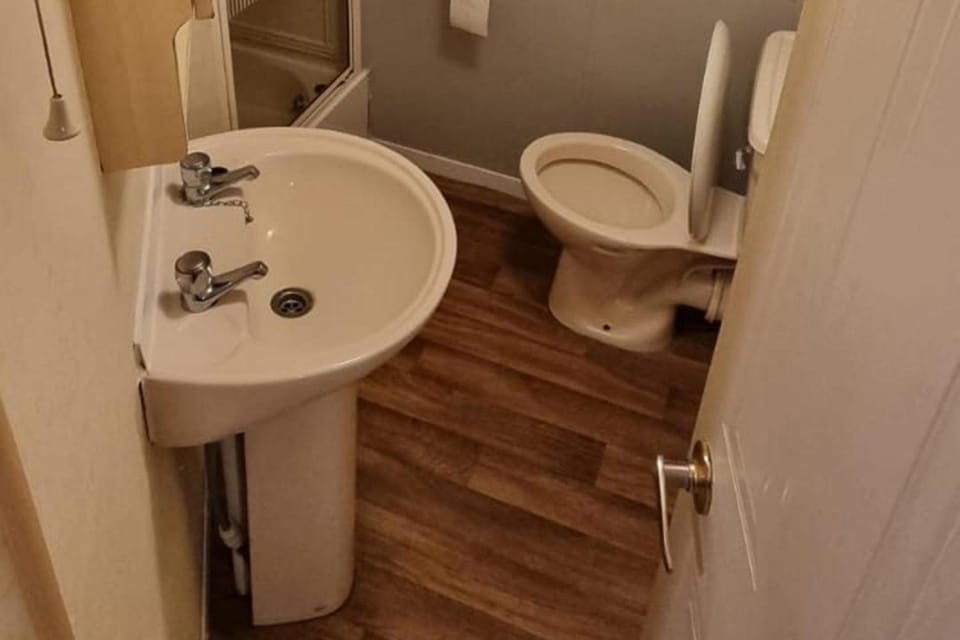 Toilet, acessibility