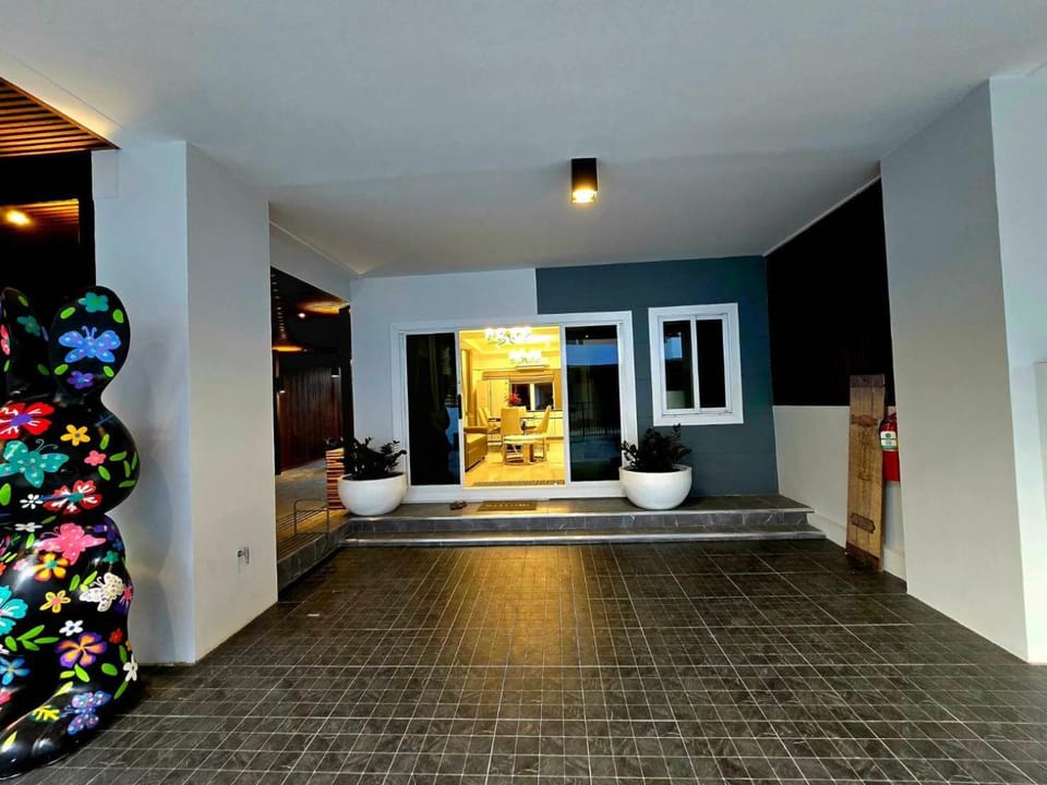 The Atlas hostel Muang Thong Thani Apartment hotel in Thailand