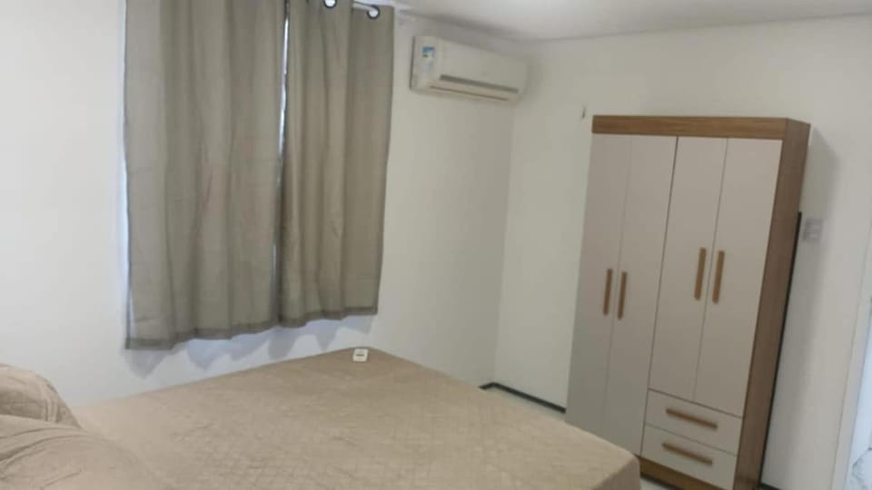 Shower, wardrobe, air conditioner