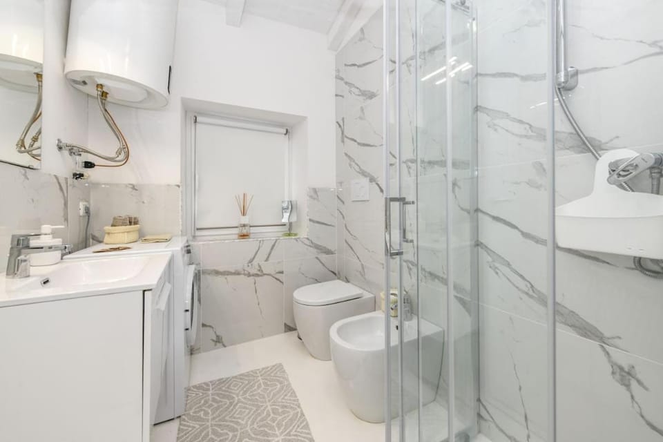 Shower, Toilet, Bathroom, bidet