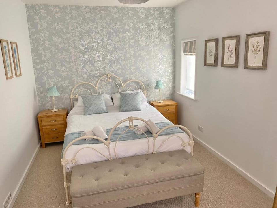 Golden Cottage - town centre luxury with parking House in Sidmouth