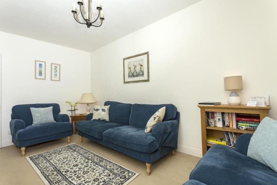 Golden Cottage - town centre luxury with parking House in Sidmouth