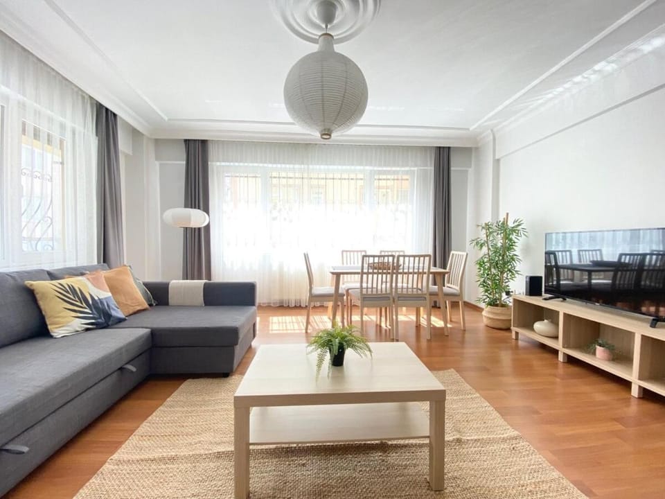 Excelent Location & Spacious No3 Apartment in Istanbul